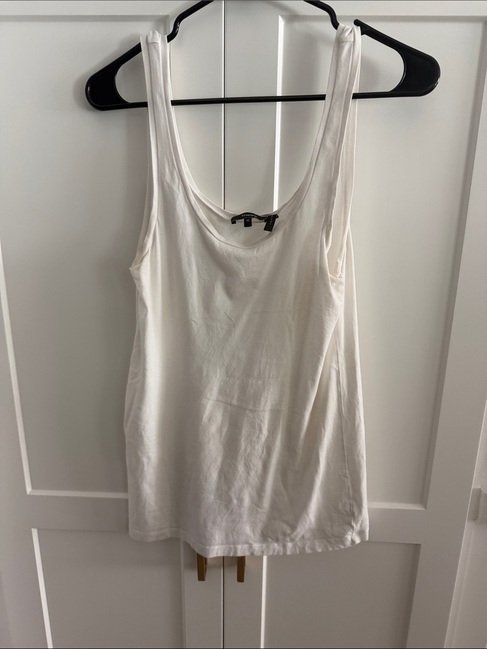 Theory White Women’s Scoop Neck Tank Top - Size Medium